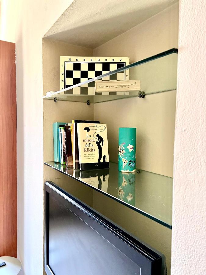 Appartamento In Centro Storico "La Casa Di Cri" Асті Екстер'єр фото