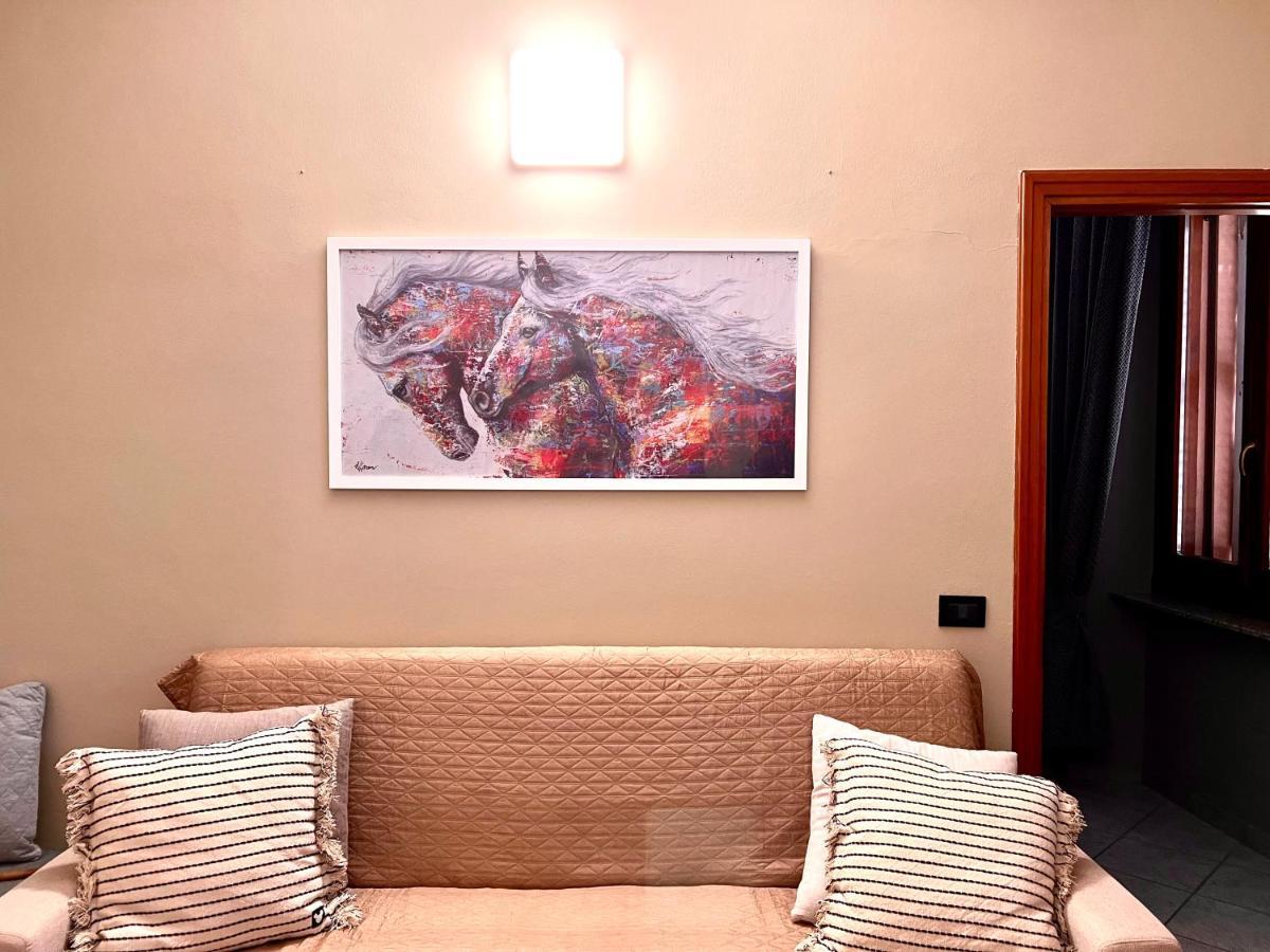 Appartamento In Centro Storico "La Casa Di Cri" Асті Екстер'єр фото